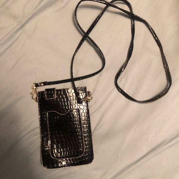 Phone and wallet cross body purse. - Picture 2 of 2